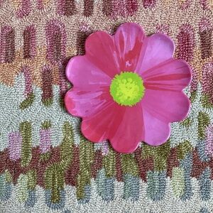 🌸Bright Pink and Green Flower-shaped Melamine Plate 8.5” Plate 2